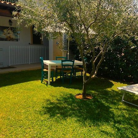 Il Bounty - Struttura Per Soggiorni Brevi - Fontane Bianche Bagian luar foto